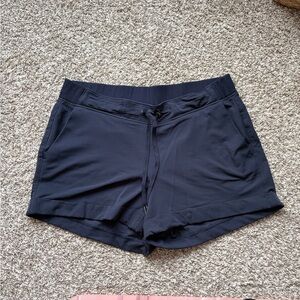 Athleta shorts size 14 navy
